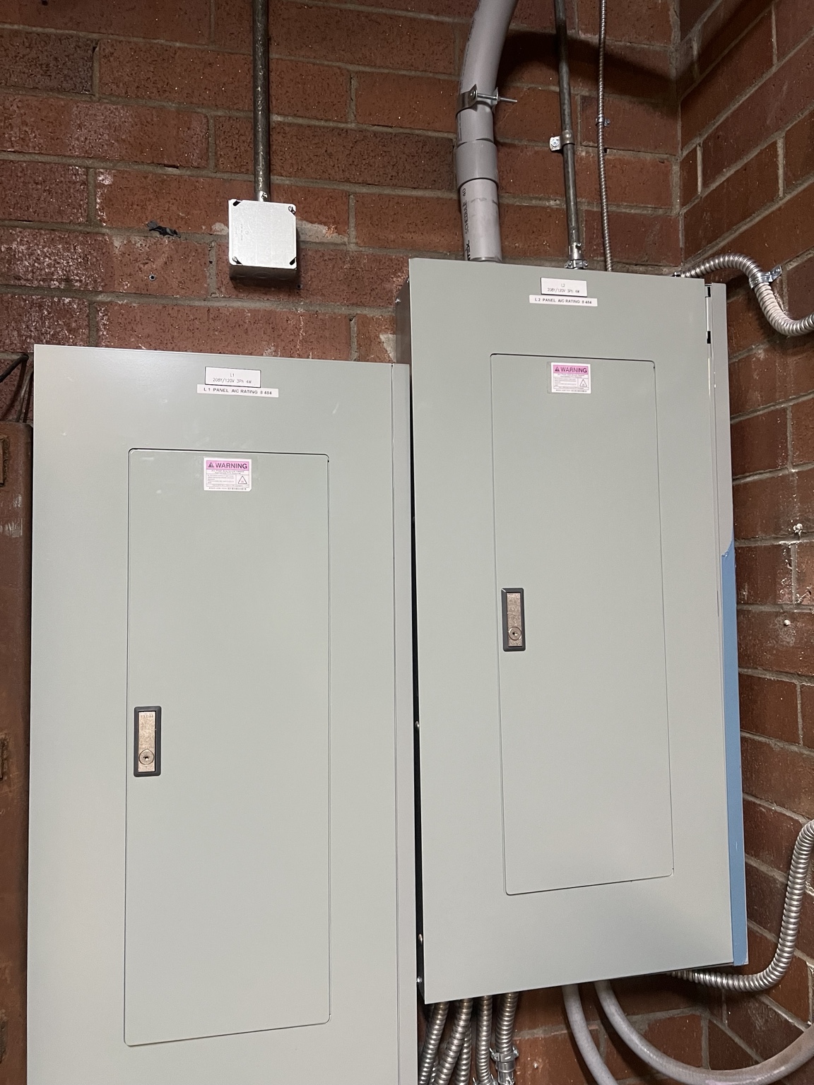 Commercial electrical distribution panels